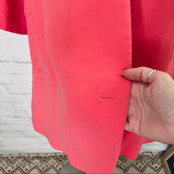 Short Sleeved Coral Blazer - Picture 3 of 14